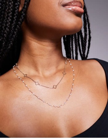 lilavi multirow choker necklace with flower pendants in gold