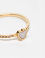 pack of 2 stainless steel rings in heart design in gold tone