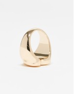 Curve ring with puff heart detail in gold tone