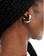 chunky hoop earrings in gold