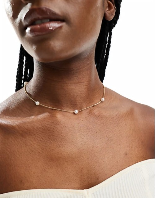 pearl and ball necklace in gold