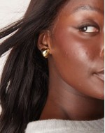 14k gold plated stud earrings with puff heart detail